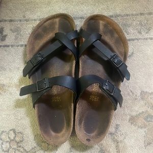 Size 38 Mayari Birkenstocks